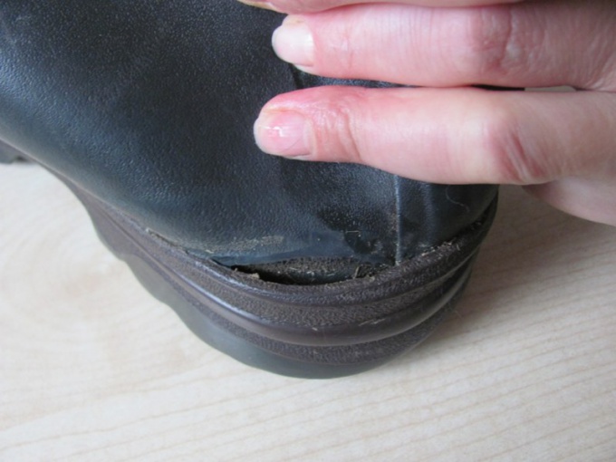 Перелом подошвы обуви