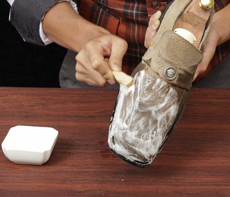 Как отмыть кроссовки от соли