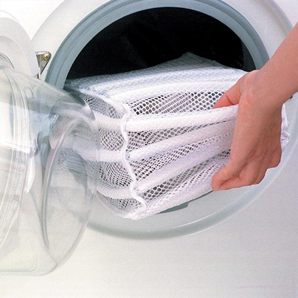 Можно ли стирать замшевые угги в стиральной машинке