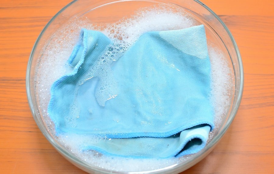 Как отмыть кожу от соли
