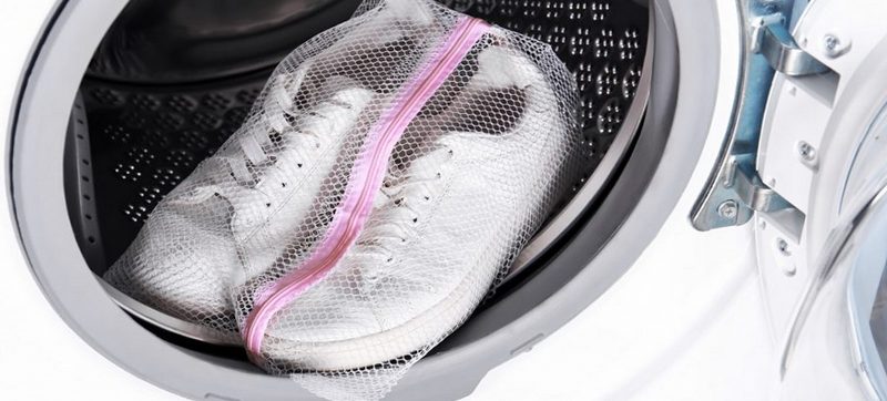 Как лучше отмыть белые кроссовки